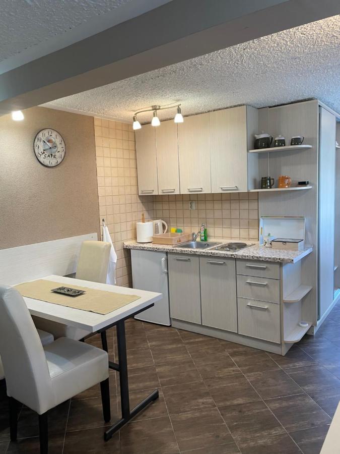 Apartment Garden Котор Екстериор снимка