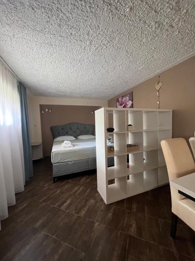 Apartment Garden Котор Екстериор снимка